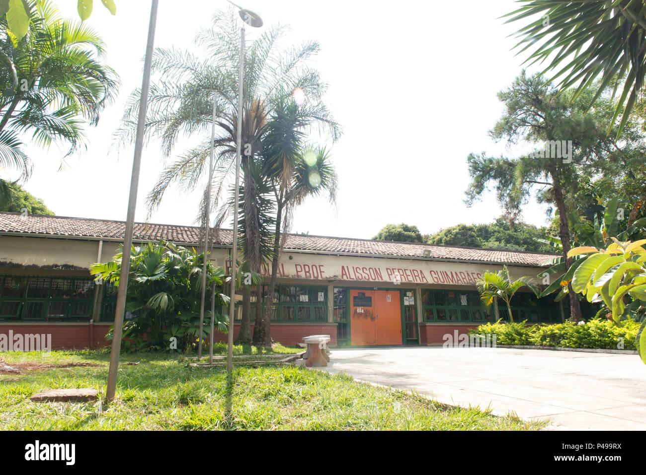 Escola prof alisson pereira guimaraes hi-res stock photography and ...