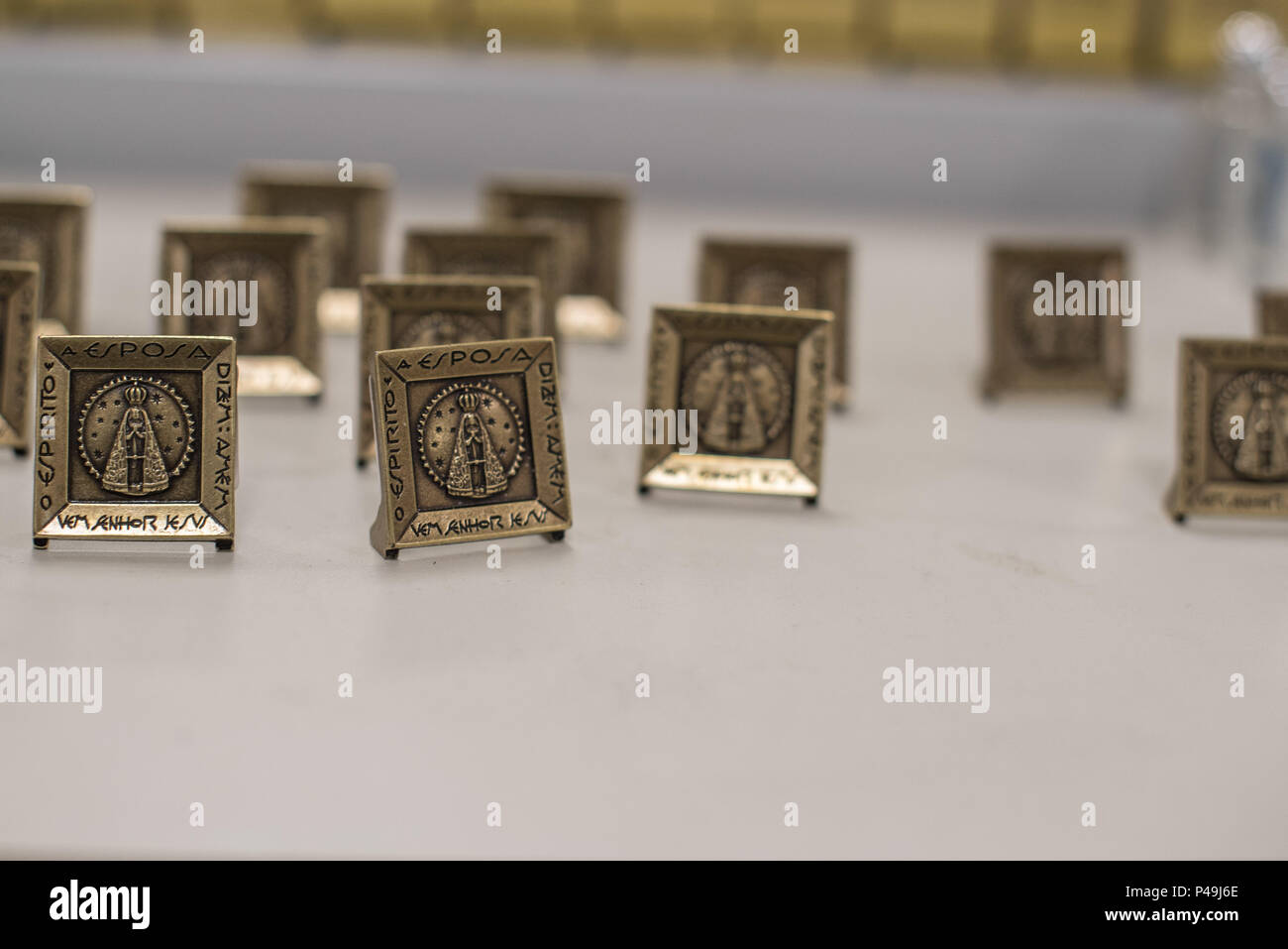 Resina Jesus Artigos Religiosos Catolicos Estatuas Catolicas Para Venda Por Atacado Buy Estatua Religiosa Jesus Estatuas Da Resina Estatuas Religiosas Para Venda Product On Alibaba Com