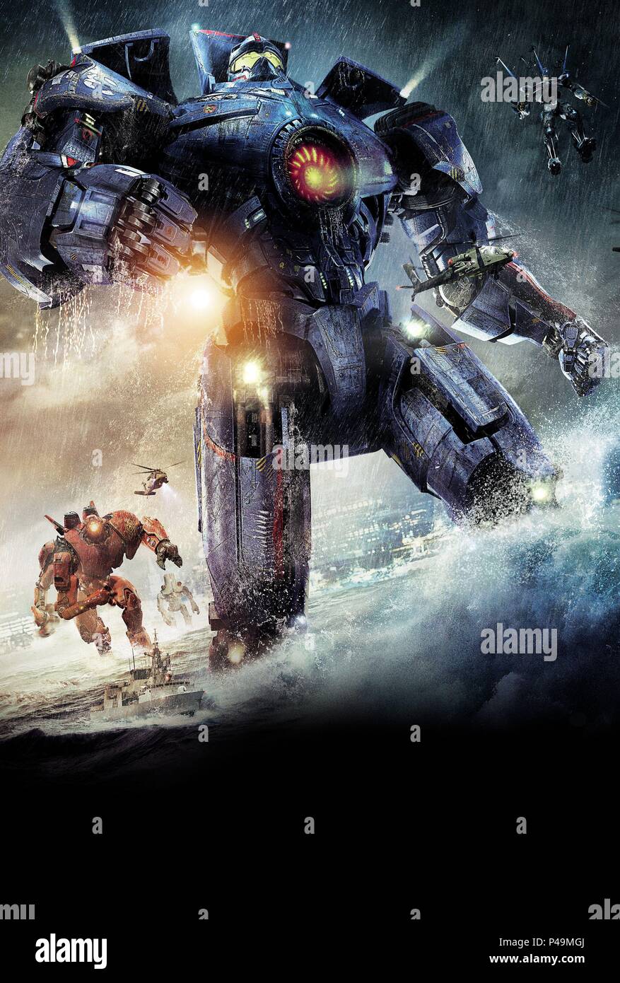 Original Film Title: PACIFIC RIM.  English Title: PACIFIC RIM.  Film Director: GUILLERMO DEL TORO.  Year: 2013. Credit: LEGENDARY PICTURES / Album Stock Photo