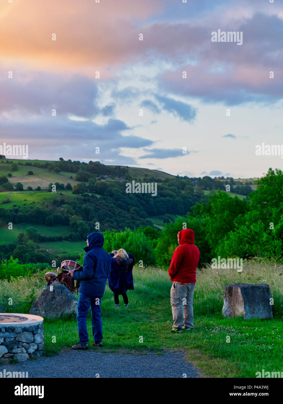Wirksworth, Derbyshire, UK. 21st June, 2018. Summer solstice UK: Pagan’s celebrating the sun rising on the summer estival solstice at the star disc above Wirksworth in the Derbyshire Dales. UK Weather, sunrise in Derbyshire of the longest day of the year. Credit: Doug Blane/Alamy Live News Stock Photo