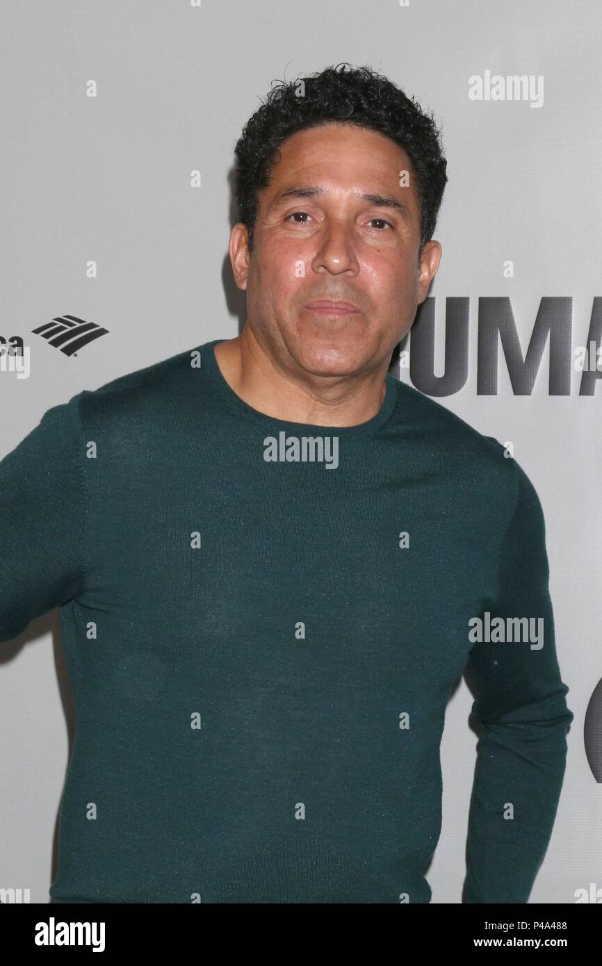 Los Angeles, CA, USA. 20th June, 2018. Oscar Nunez at arrivals for THE HUMANS Opening Night, Center Theatre Group - Ahmanson Theatre, Los Angeles, CA June 20, 2018. Credit: Priscilla Grant/Everett Collection/Alamy Live News Stock Photo
