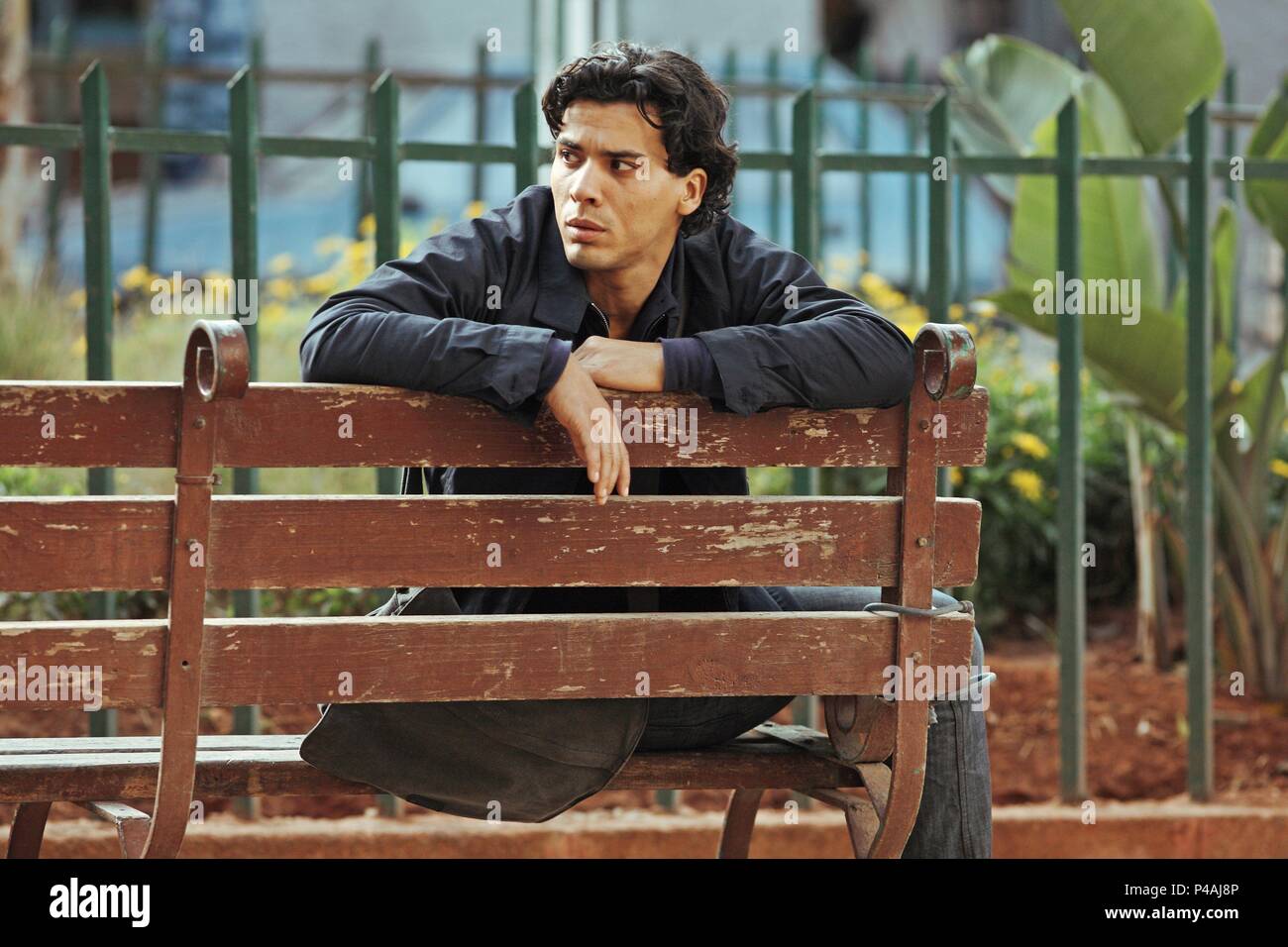 Né quelque part hi-res stock photography and images - Alamy, image size:1300x956