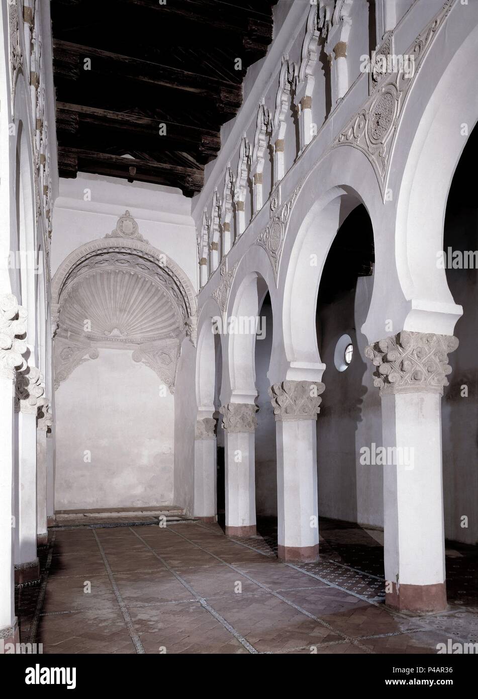 Interior de la sinagoga hi-res stock photography and images - Alamy