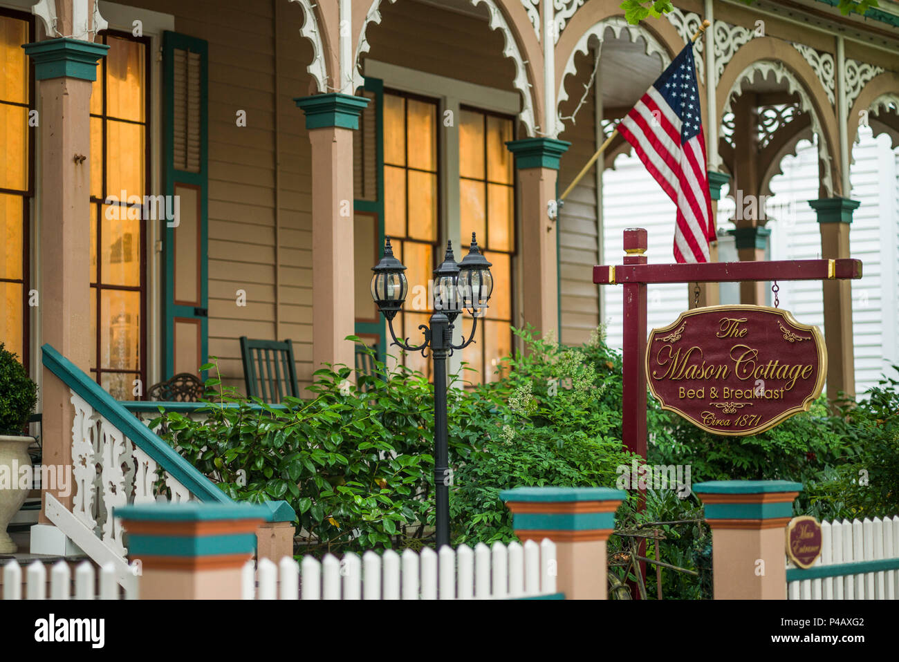 USA, New Jersey, Cape May, The Mason Cottage, sign for bed and