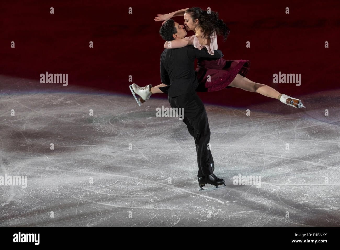 Italian figure skating team hi-res stock photography and images - Alamy