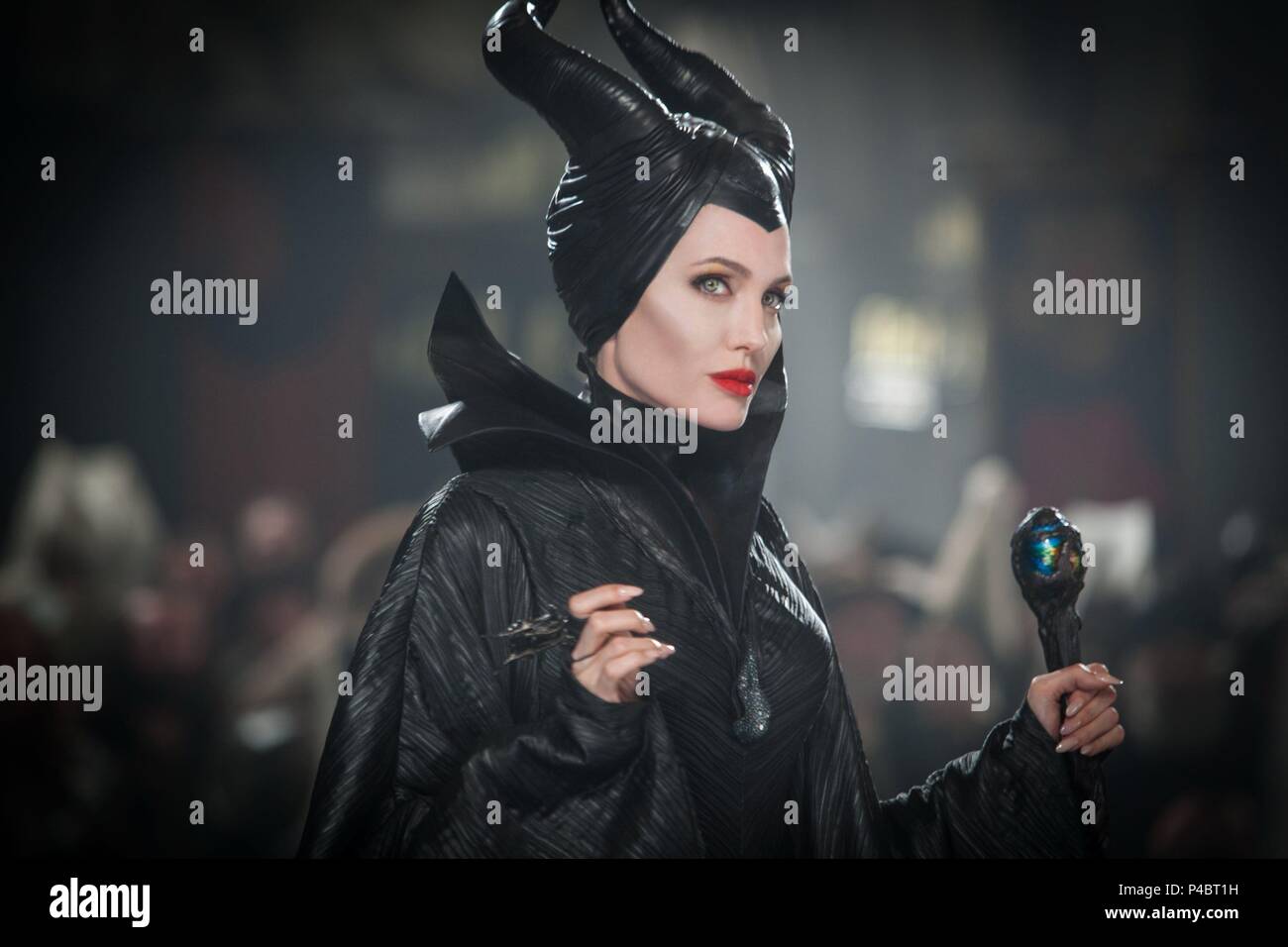 Original Film Title: MALEFICENT.  English Title: MALEFICENT.  Film Director: ROBERT STROMBERG.  Year: 2014.  Stars: ANGELINA JOLIE. Credit: MOVING PICTURE COMPANY / Album Stock Photo