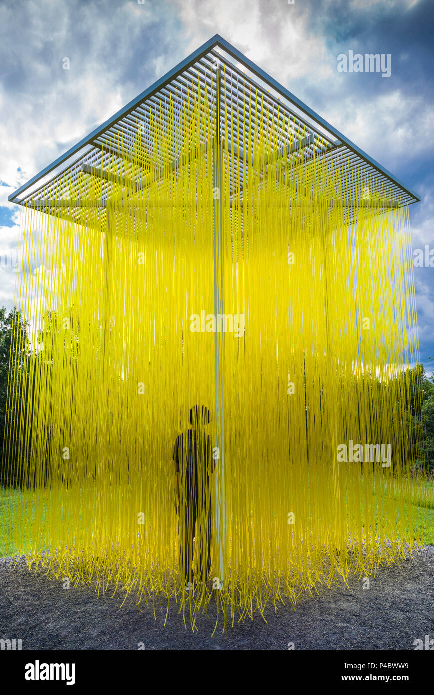 USA, New York, Hudson Valley, Hudson, sculpture by