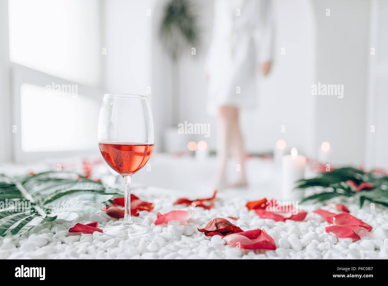 Petal bath hires stock photography and images Alamy