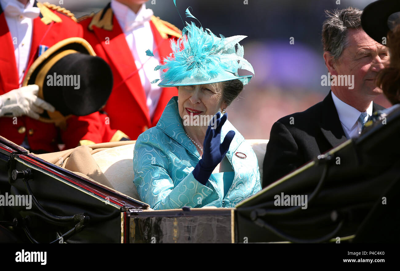 Princess anne ascot racecourse hi-res stock photography and images - Alamy
