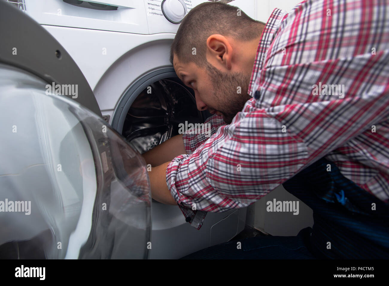 Serviceman Stock Photos & Serviceman Stock Images Alamy