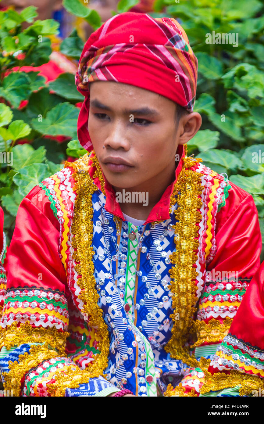 Participant in the Aliwan fiesta in Manila Philippines Stock Photo - Alamy