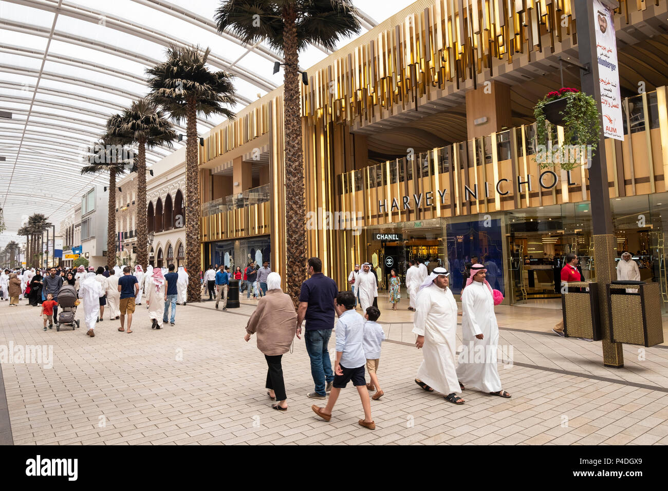 View of luxury boutiques in the Prestige mall inside The Avenues shopping  mall in Kuwait City, Kuwait Stock Photo - Alamy