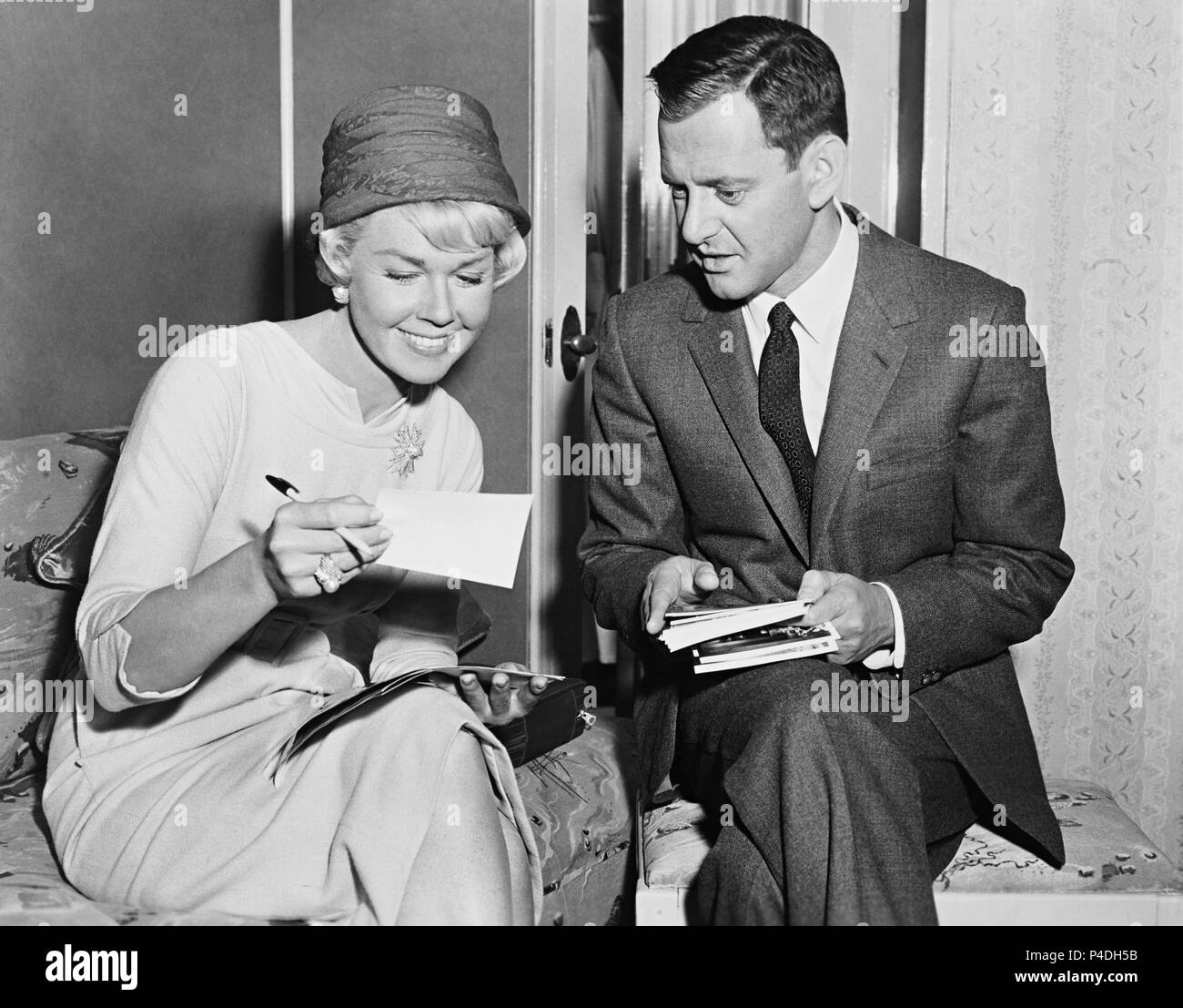 Original Film Title PILLOW TALK. English Title PILLOW TALK. Film