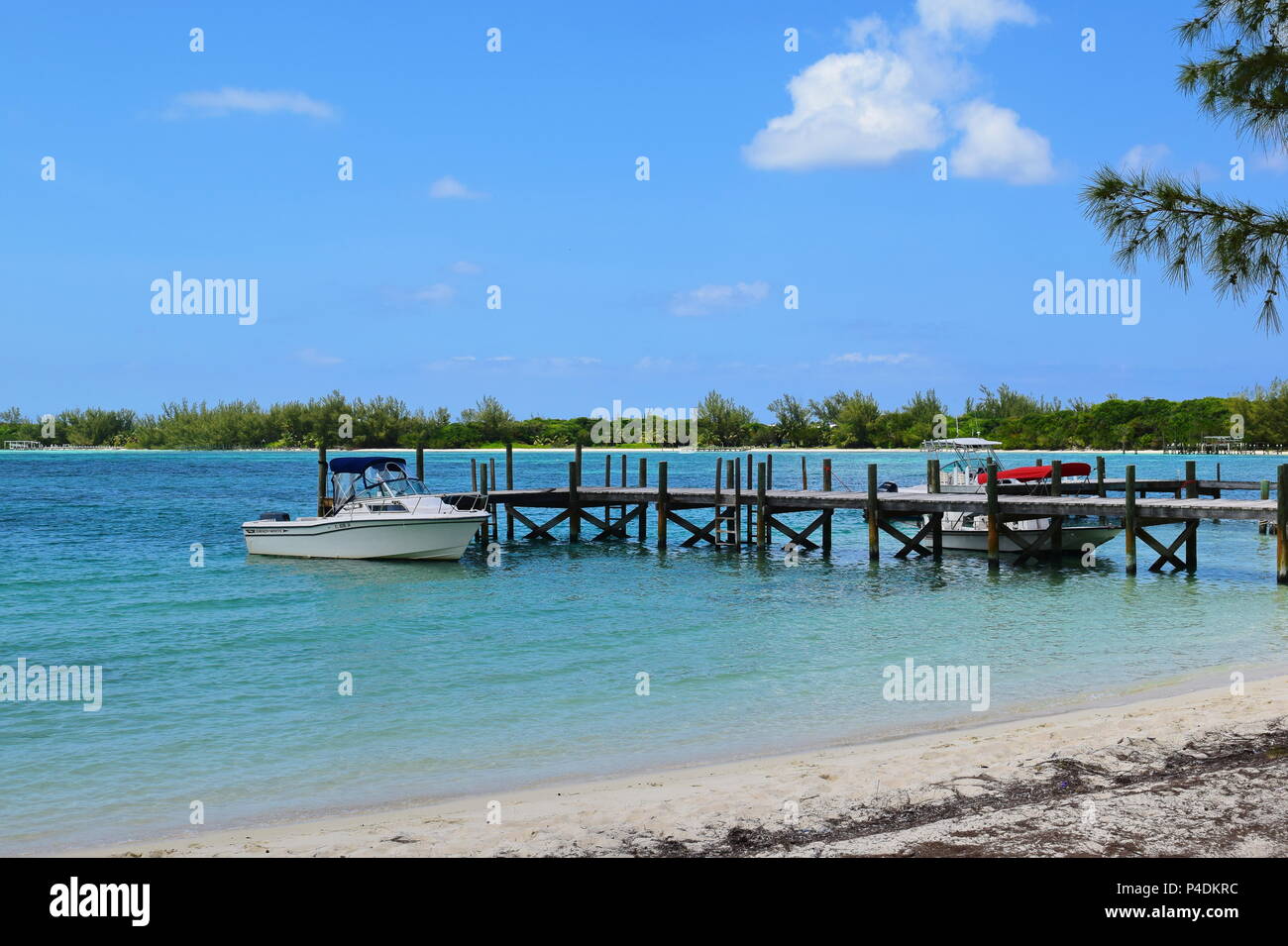 Turtle Bay in Green Turtle Cay in Bahamas. Pier on Caribbean clear blue ...