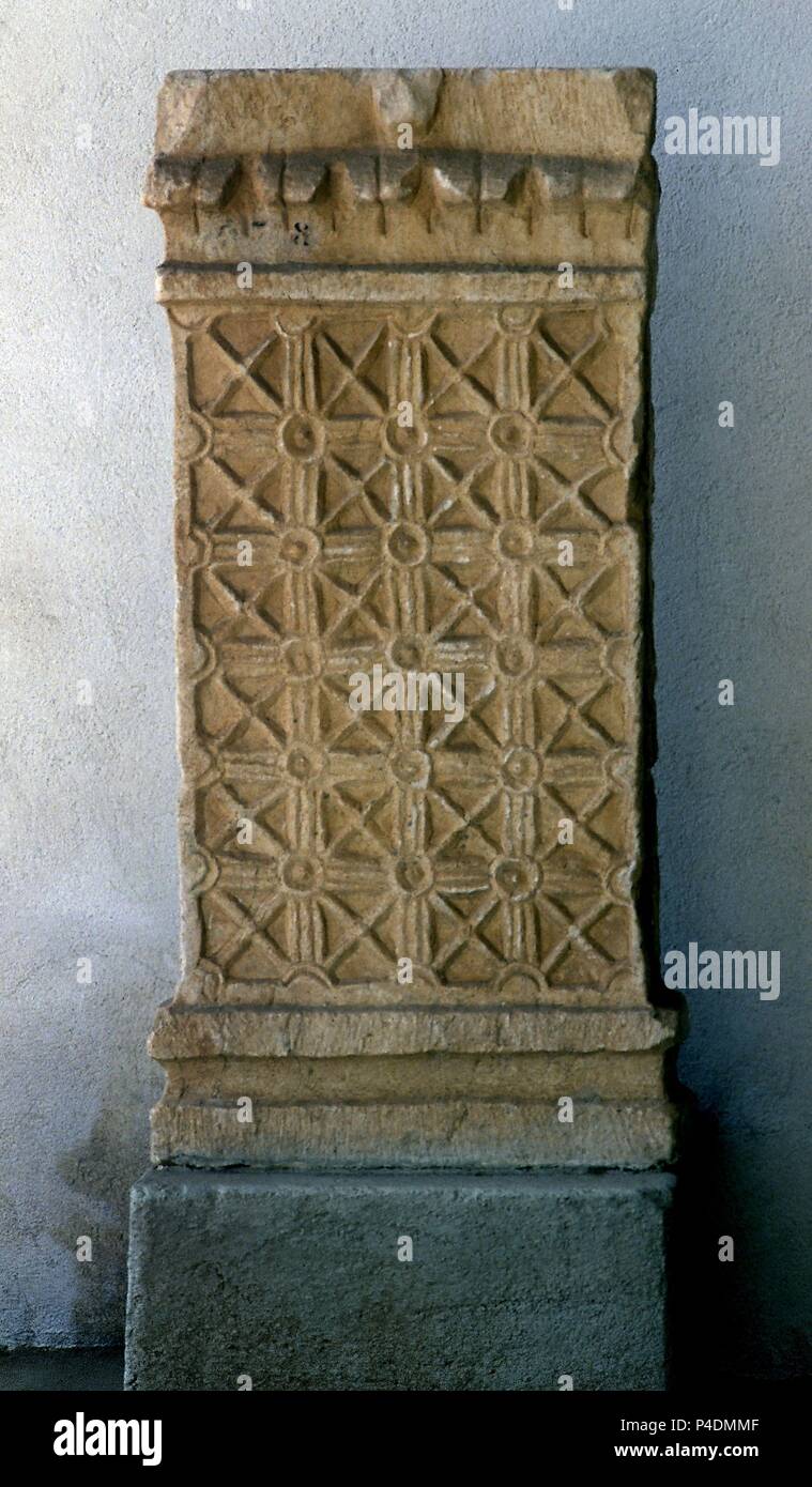Panel de relieve romano hi-res stock photography and images - Alamy