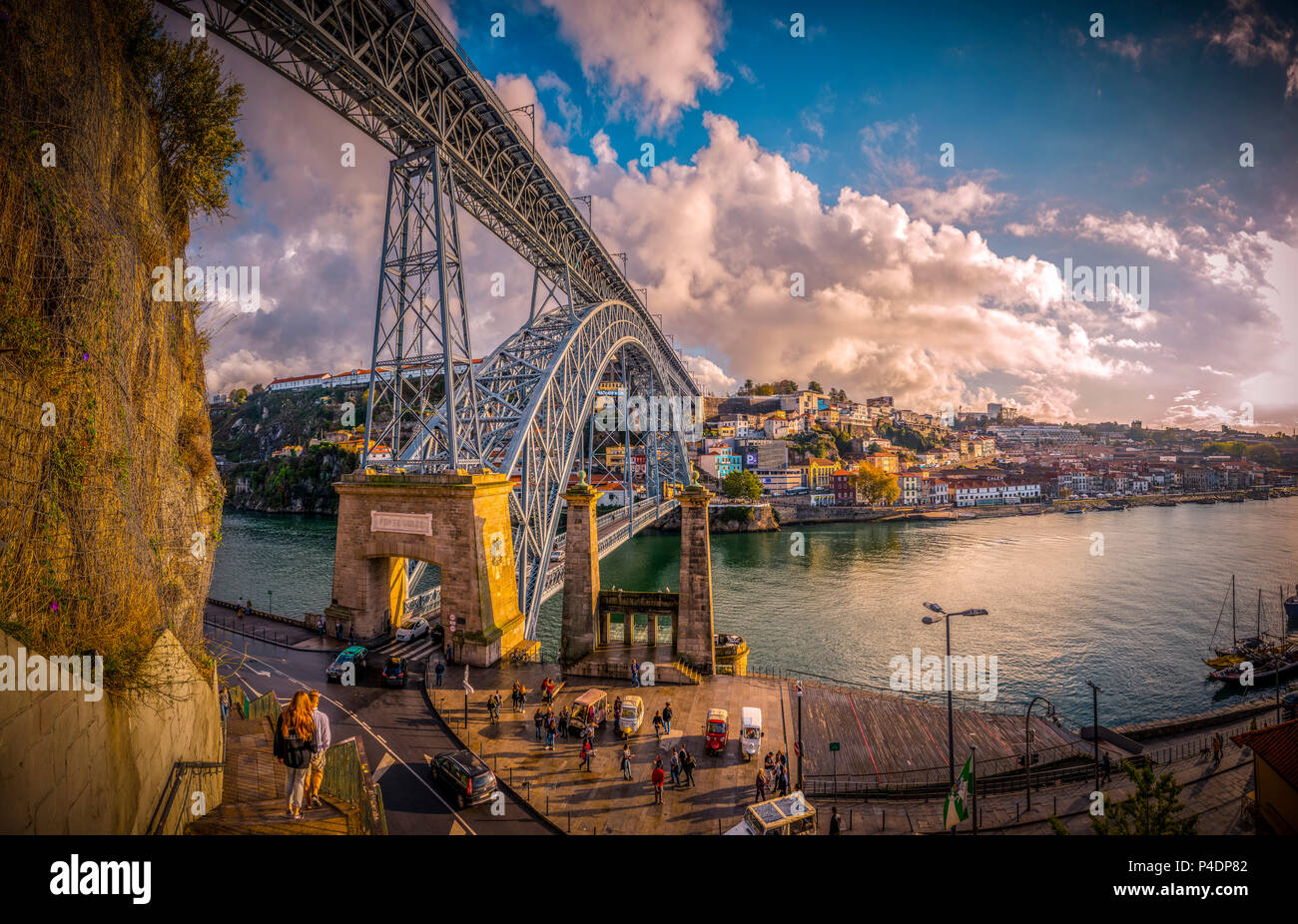 Europa, Portugal, Porto, Wahrzeichen, Brücke, Ponte Dom Luis I Stock Photo