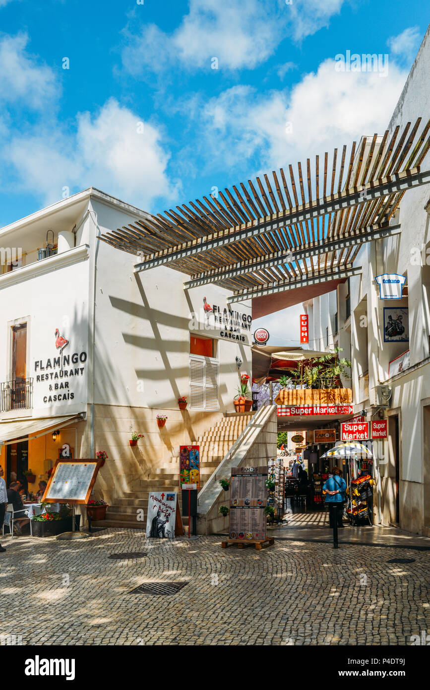 Busy touristic restaurants and bars area in the center of Cascais with