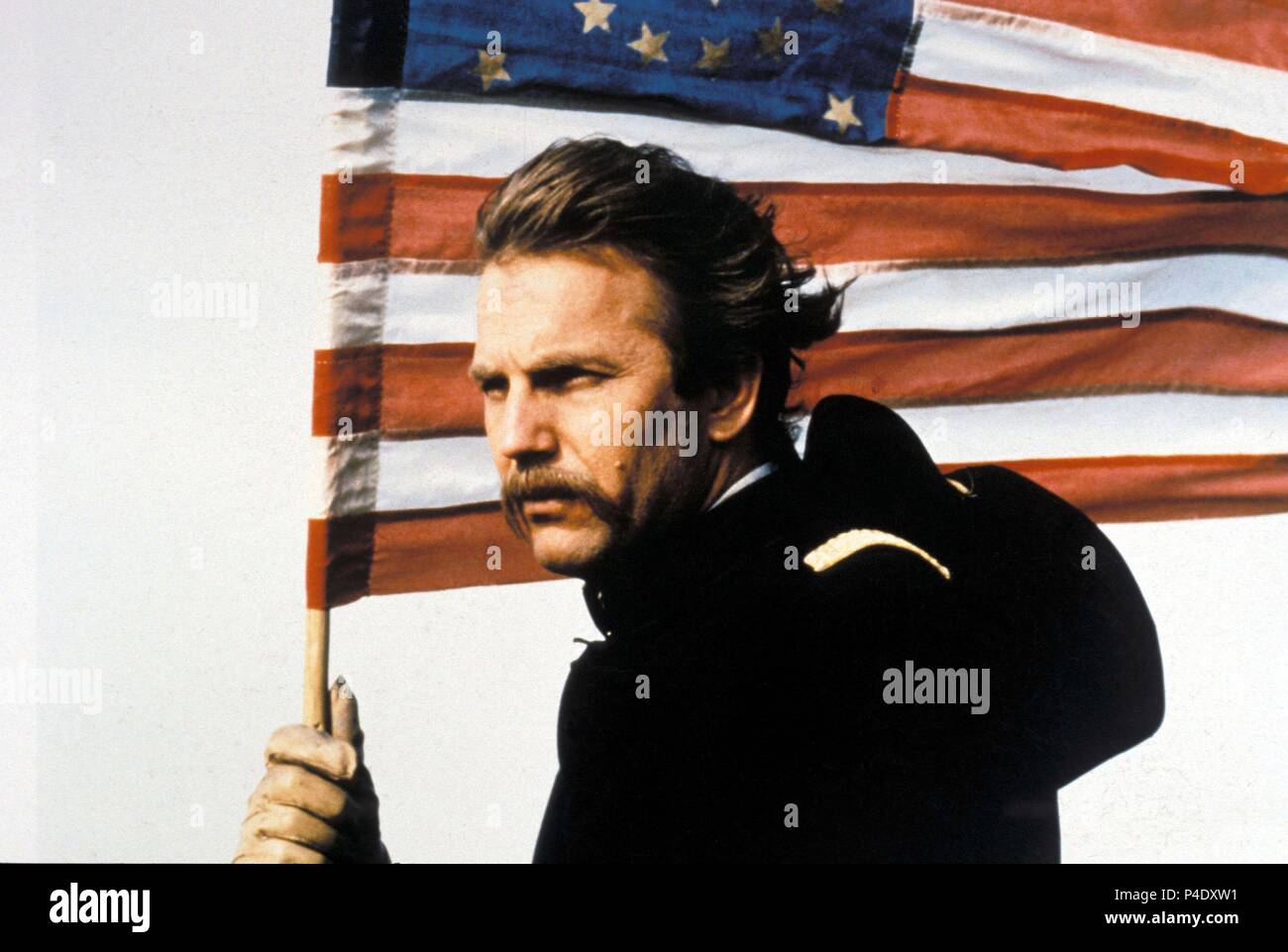 Original Film Title: DANCES WITH WOLVES.  English Title: DANCES WITH WOLVES.  Film Director: KEVIN COSTNER.  Year: 1990.  Stars: KEVIN COSTNER. Credit: ORION PICTURES / Album Stock Photo