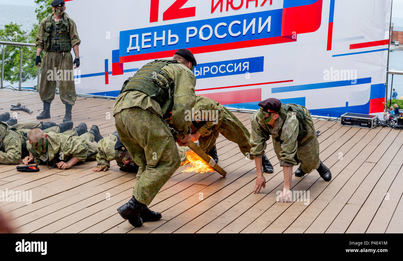 Russian armys uniform hi-res stock photography and images - Alamy