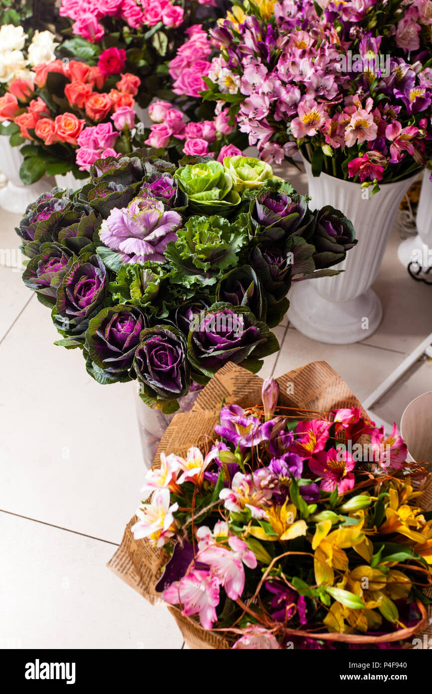 Flower delivery service Stock Photo - Alamy