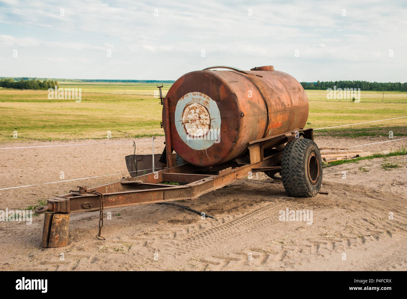 Truckautobarrel hi-res stock photography and images - Alamy