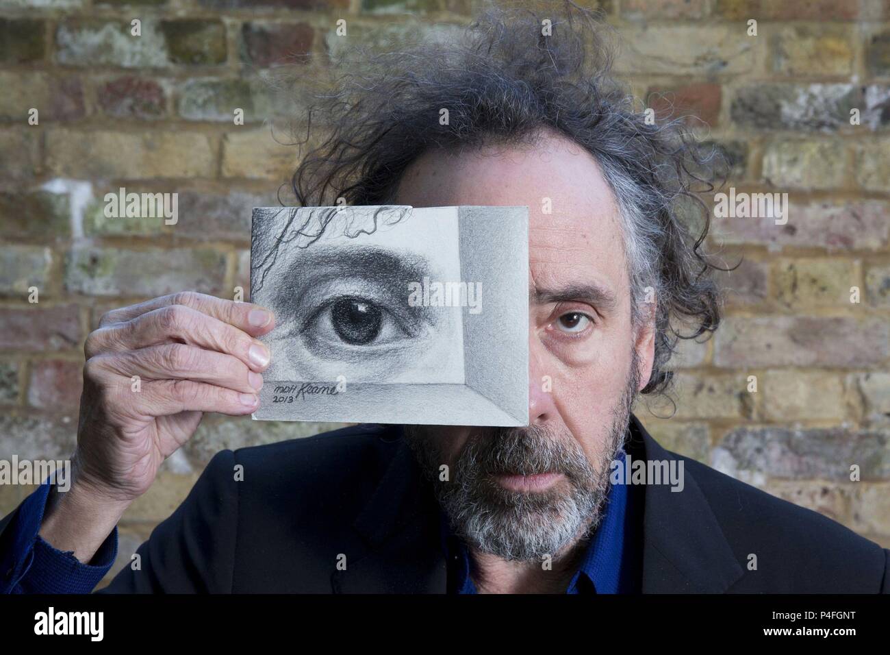 Original Film Title: BIG EYES. English Title: BIG EYES. Film Director: TIM  BURTON. Year: 2014. Stars: TIM BURTON. Credit: SILVERWOOD FILMS / Album  Stock Photo - Alamy