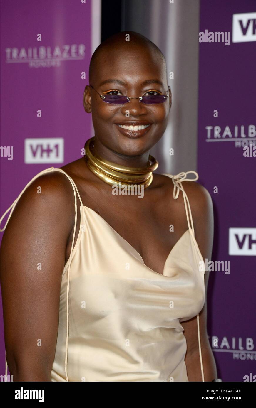 https://c8.alamy.com/comp/P4G1AK/new-york-ny-usa-21st-june-2018-mama-cox-at-arrivals-for-vh1s-trailblazer-honors-the-cathedral-of-st-john-the-divine-new-york-ny-june-21-2018-credit-kristin-callahaneverett-collectionalamy-live-news-P4G1AK.jpg