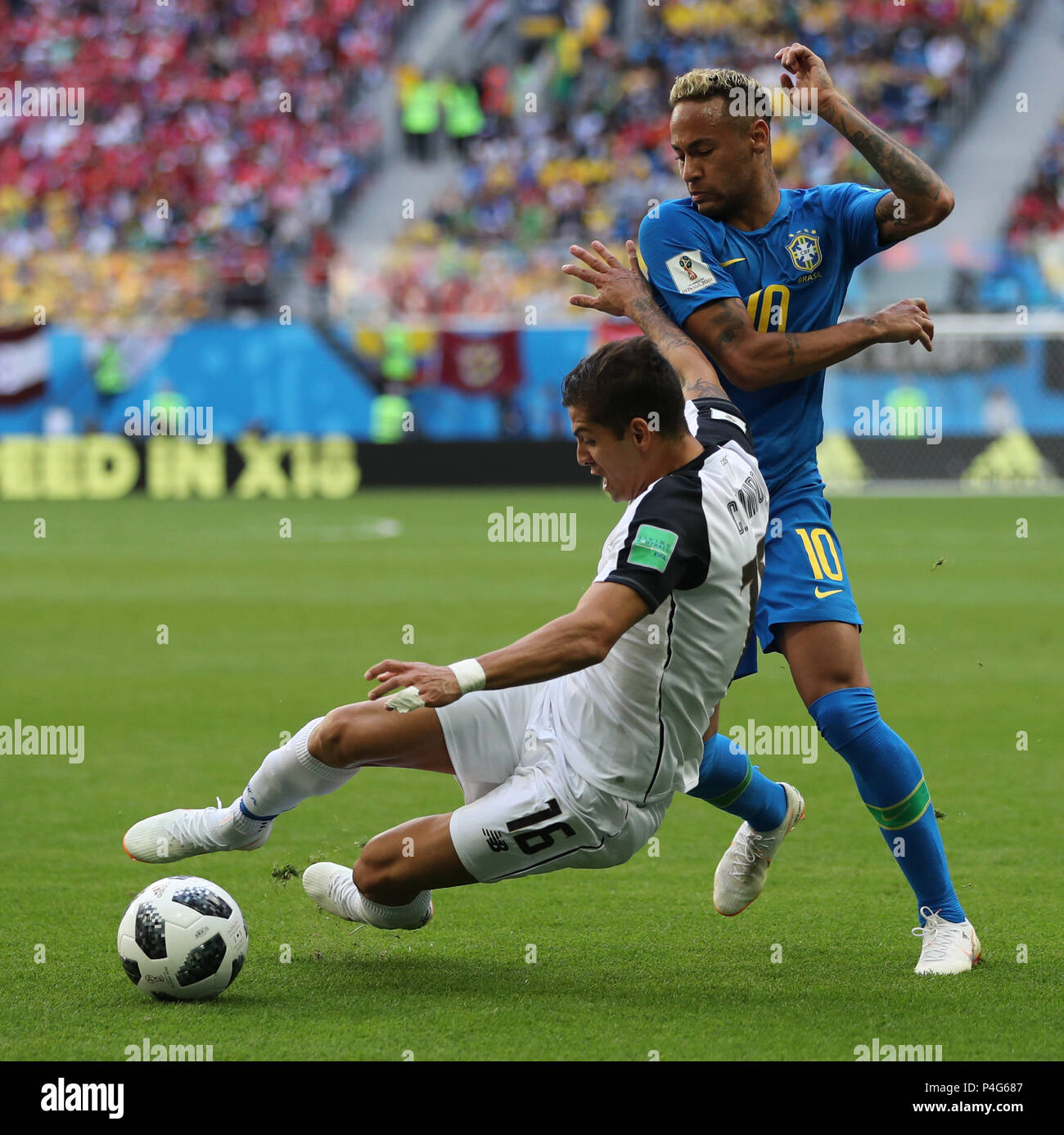 Saint Petersburg, Russia. 22nd June, 2018. Neymar (R) of Brazil vies with Cristian Gamboa of Costa Rica during the 2018 FIFA World Cup Group E match between Brazil and Costa Rica in Saint Petersburg, Russia, June 22, 2018. Credit: Cao Can/Xinhua/Alamy Live News Stock Photo