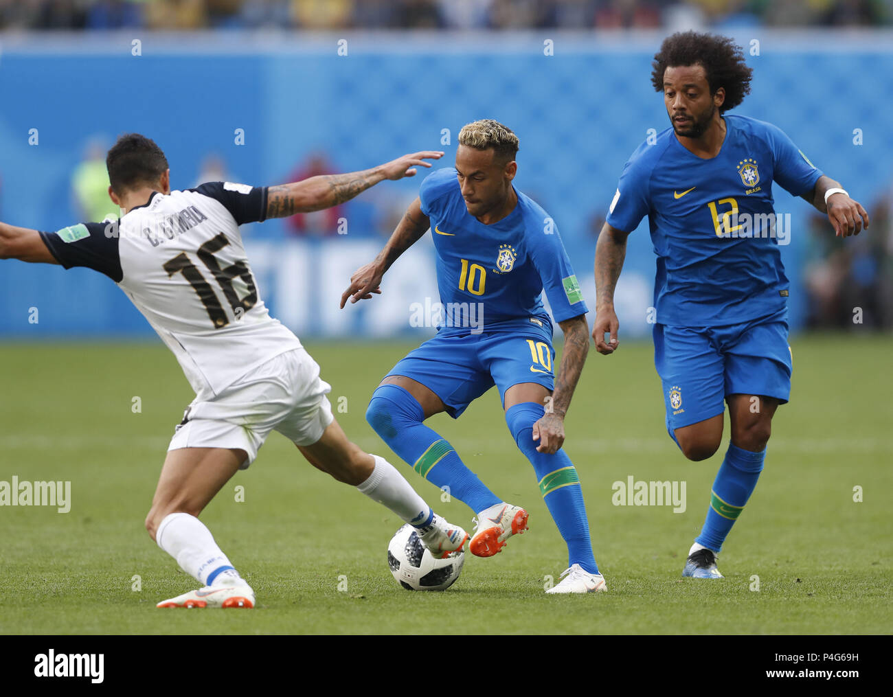 Saint Petersburg, Russia. 22nd June, 2018. Neymar (C) of Brazil vies with Cristian Gamboa (L) of Costa Rica during the 2018 FIFA World Cup Group E match between Brazil and Costa Rica in Saint Petersburg, Russia, June 22, 2018. Credit: Cao Can/Xinhua/Alamy Live News Stock Photo