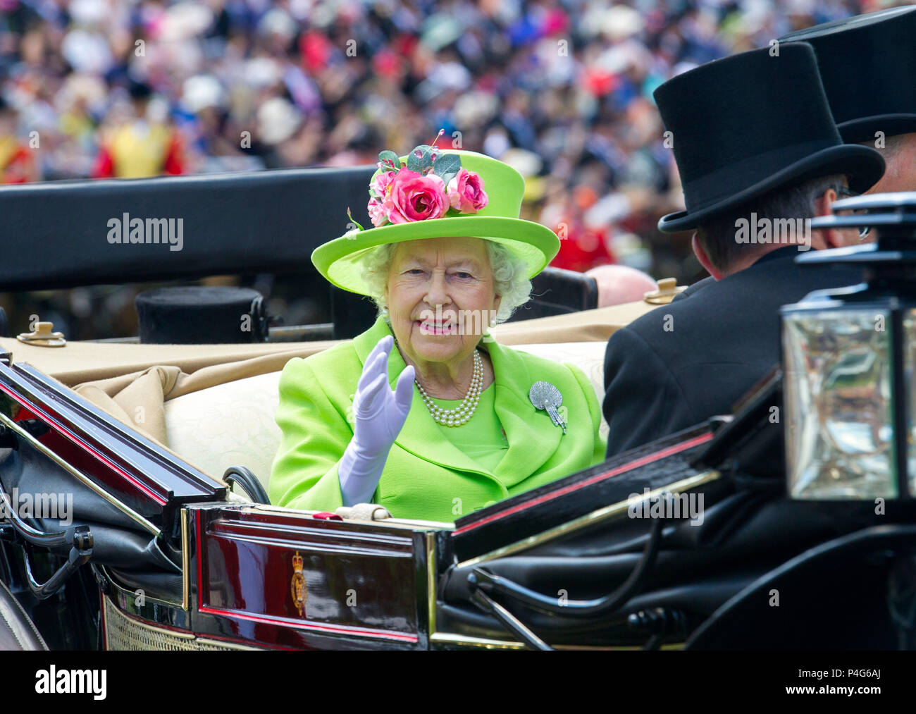 Royal Ascot, Berkshire, UK 22 June 2018 The Queen arrives at Royal Ascot 22 June 2018 Credit John Beasley/Alamy Live News Stock Photo