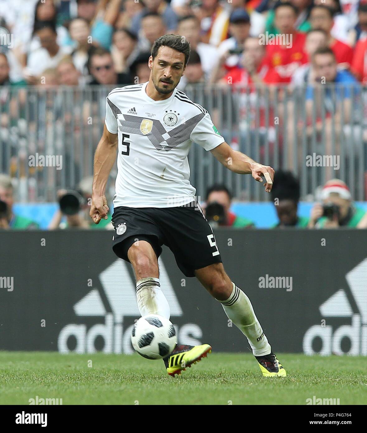 firo: 17.06.2018, Moscow, Fuvuball, Soccer, National Team, World Cup 2018 in Russia, Ruvuland, WC 2018 in Russia, Ruvuland, World Cup 2018 Russia, Russia, M11, Germany - Mexico 0: 1 GER Mats Hummels, single action | usage worldwide Stock Photo