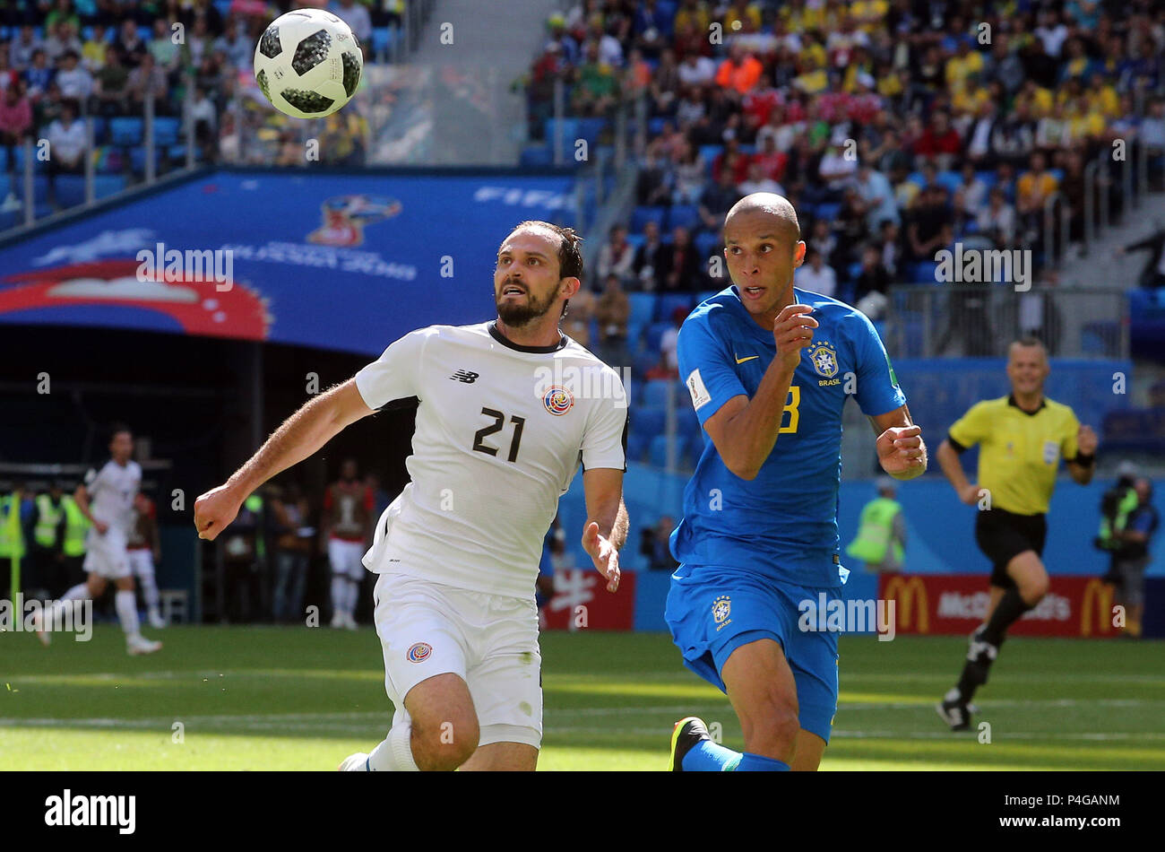 Saint Petersburg, Russian. 22nd June, 2018. 22.06.2018. Saint Petersburg, Russian:MARCOS URENA, GABRIEL JESUS in action during the Fifa World Cup Russia 2018, Group E, football match between BRAZIL V COSTARICA in Saint Petersburg Stadium. Credit: Independent Photo Agency/Alamy Live News Stock Photo