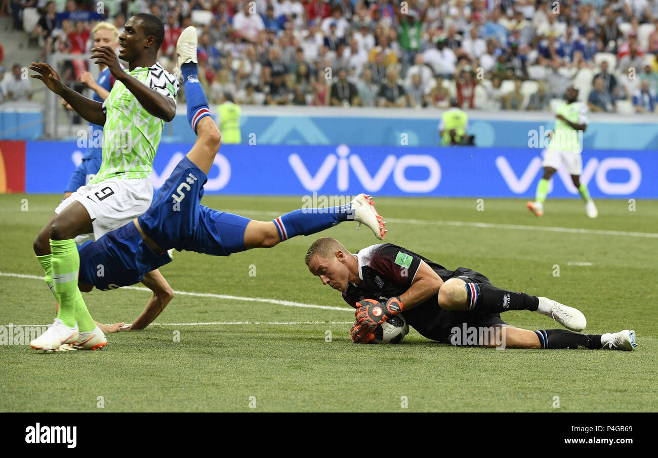 Volgograd, Russia. 22nd June, 2018. Iceland's goalkeeper Hannes Halldorsson (R bottom) defends during the 2018 FIFA World Cup Group D match between Nigeria and Iceland in Volgograd, Russia, June 22, 2018. Nigeria won 2-0. Credit: Lui Siu Wai/Xinhua/Alamy Live News Stock Photo