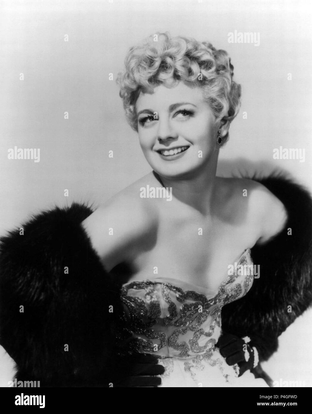 Stars: SHELLEY WINTERS Stock Photo - Alamy