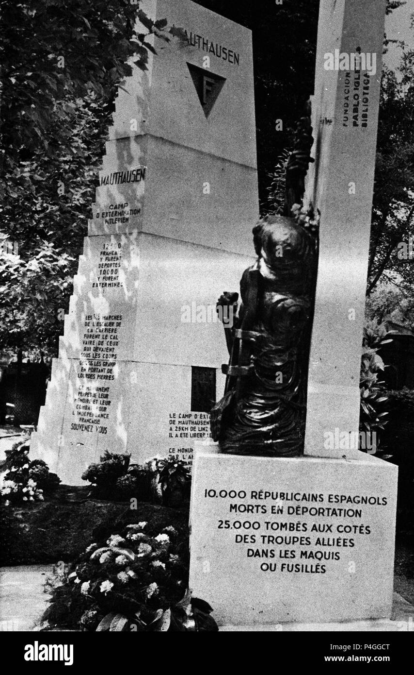 MONUMENTO EN MEMORIA DE  LOS DIEZ MIL REPUBLICANOS ESPAÑOLES MUERTOS EN EL CAMPO DE CONCENTRACION ALEMAN DE MAUTHAUSEN. Location: FUNDACION PABLO IGLESIAS, MADRID, SPAIN. Stock Photo