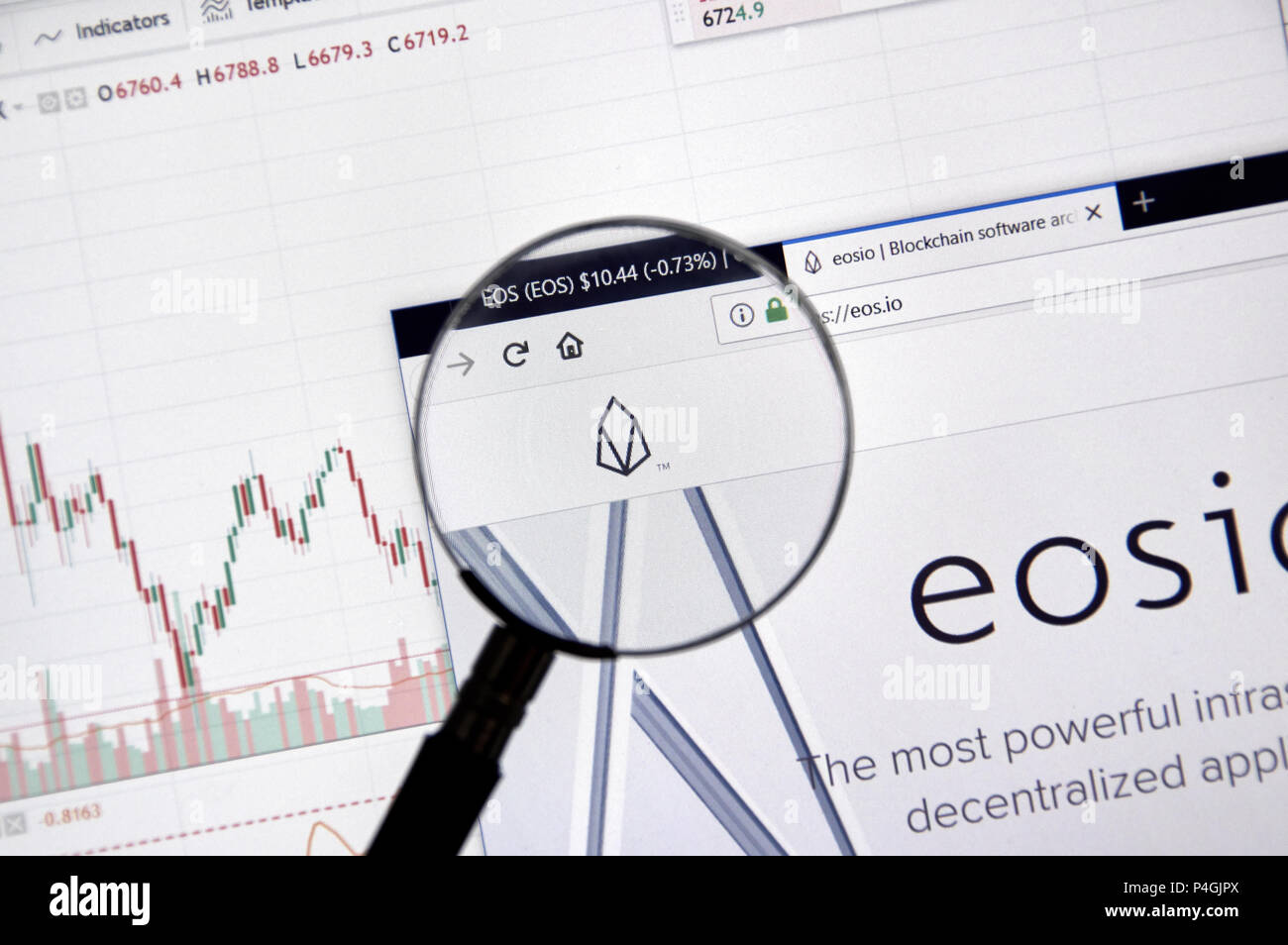 Blockchain wallpaper hi-res stock photography and images - Page 8 - Alamy