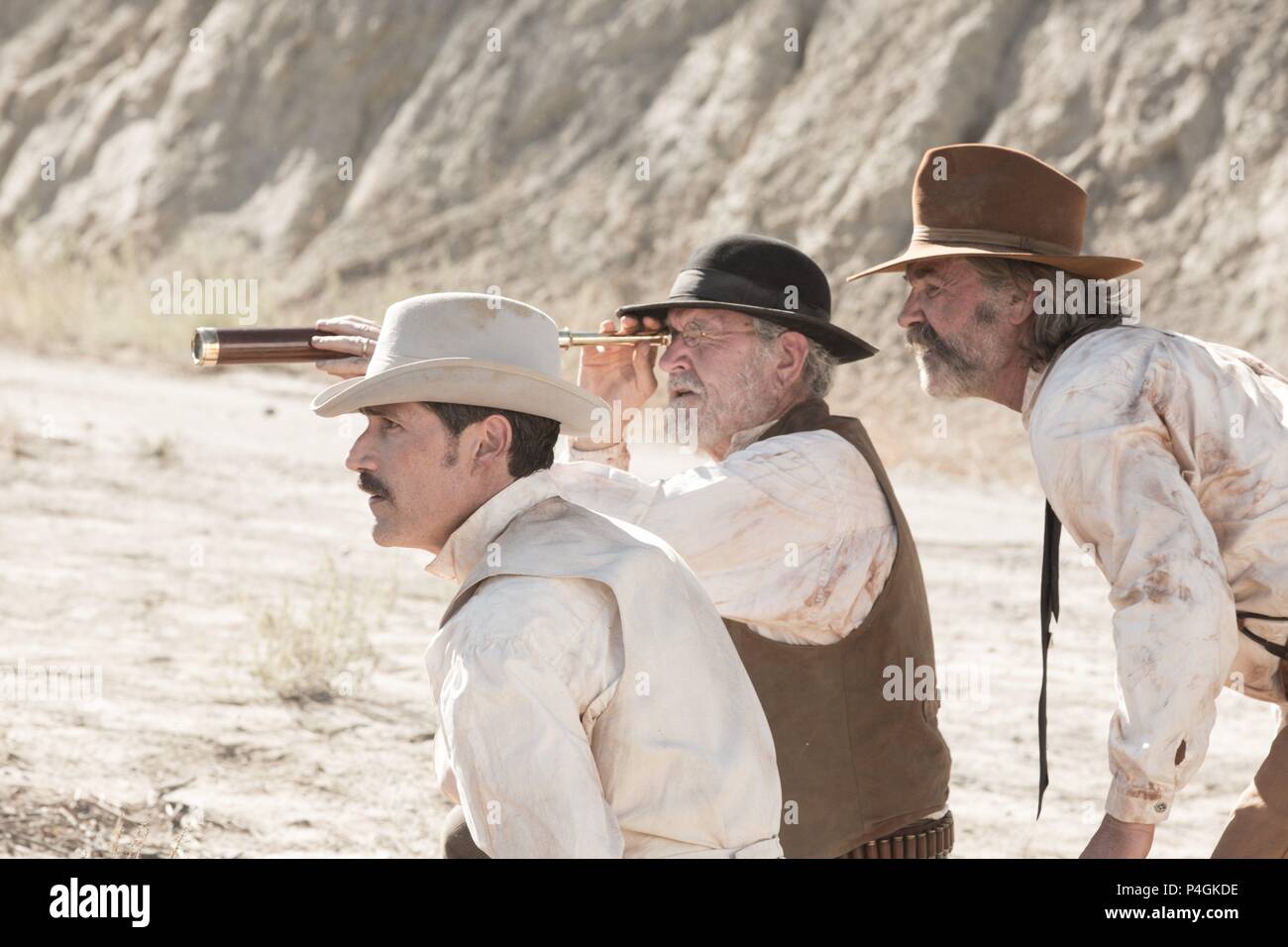 Original Film Title: BONE TOMAHAWK. English Title: BONE TOMAHAWK. Film