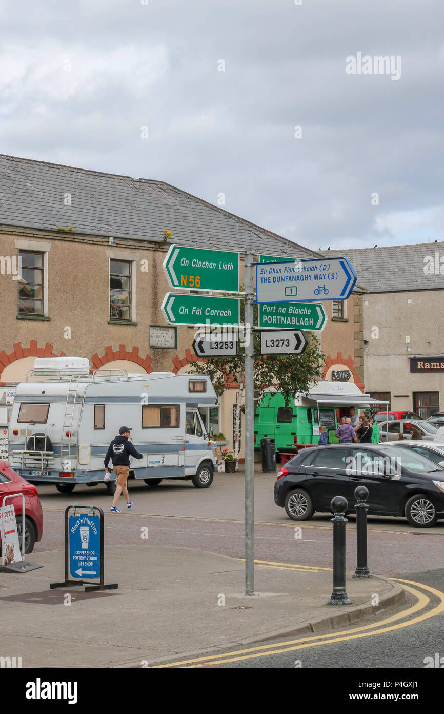 Donegal town centre shops hires stock photography and images Alamy