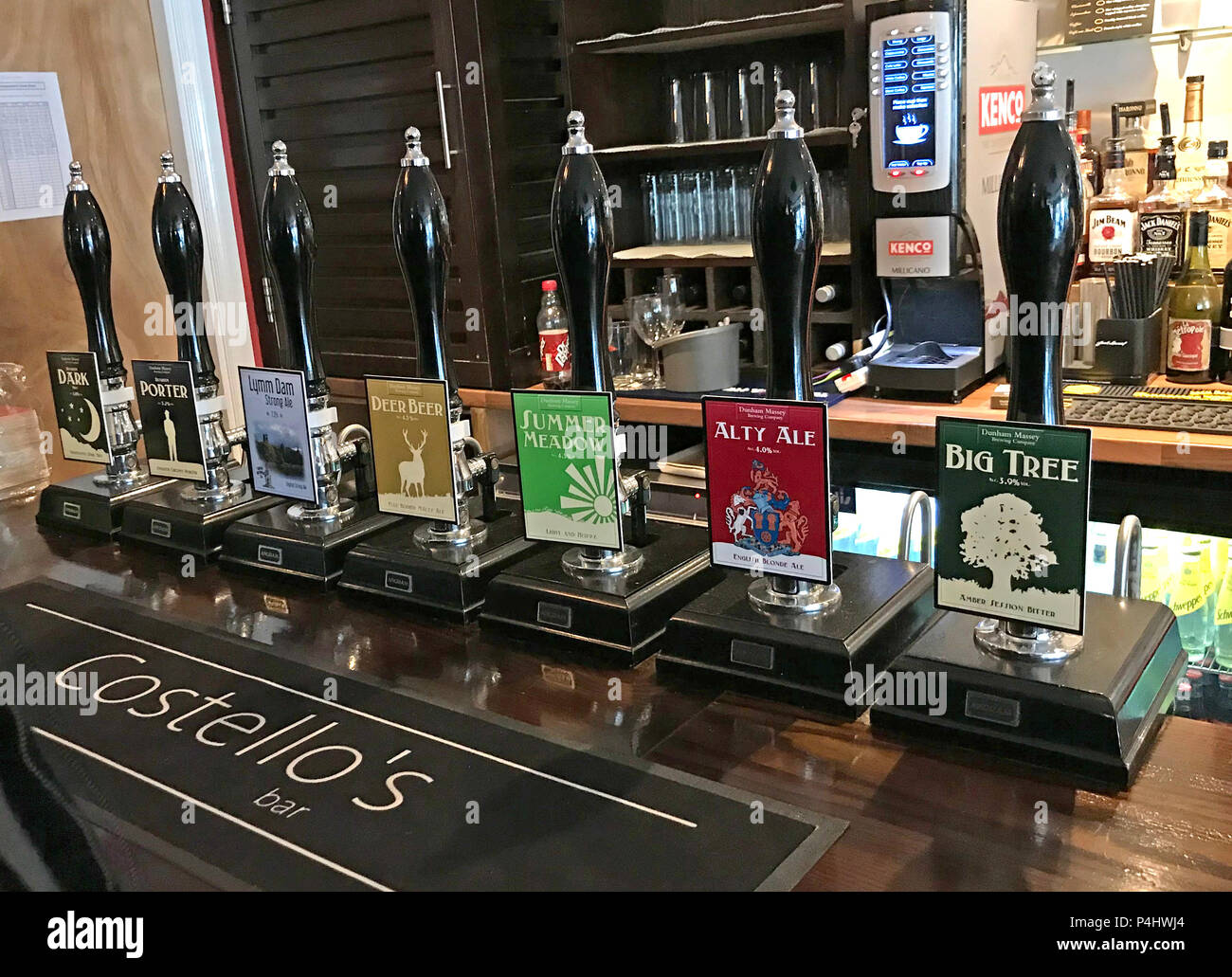 Costellos,bar,pub, 18 Goose Green, Altrincham, Greater Manchester, Cheshire, England, UK, WA14 1DW Stock Photo