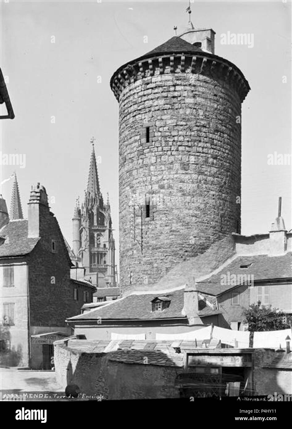14-Tour des Pénitents et clocher de la cathédrale Notre-Dame et Saint-Privat à Mende (Alfred-Nicolas Normand, 1890). Stock Photo