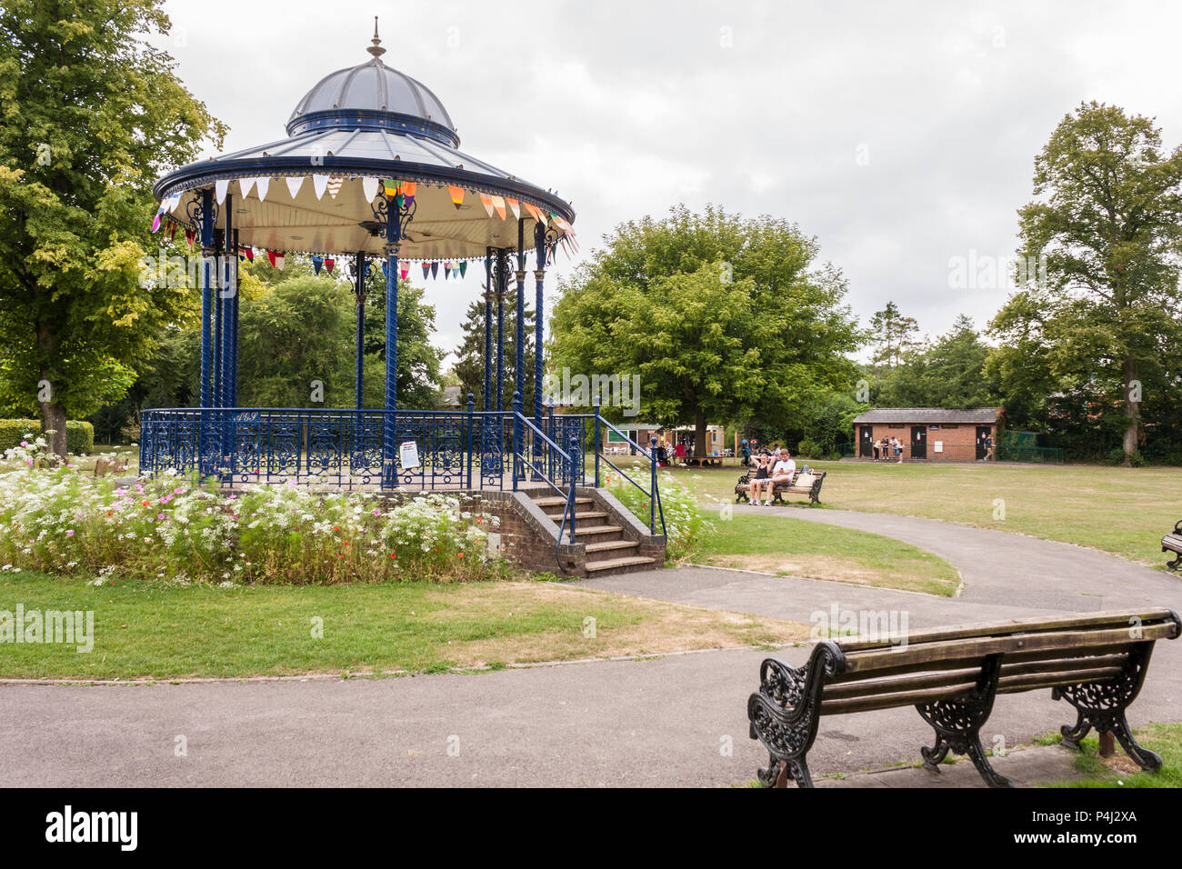 War Memorial Park bandstand, Romsey, Hampshire, England, GB, UK. The bandstand was restored in 2002 based on Victorian castings. Stock Photo