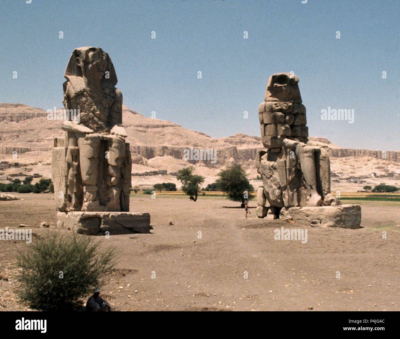 Templo funerario de amenhotep iii hires stock photography and images Alamy Templo funerario de amenhotep iii hires stock photography and images Alamy