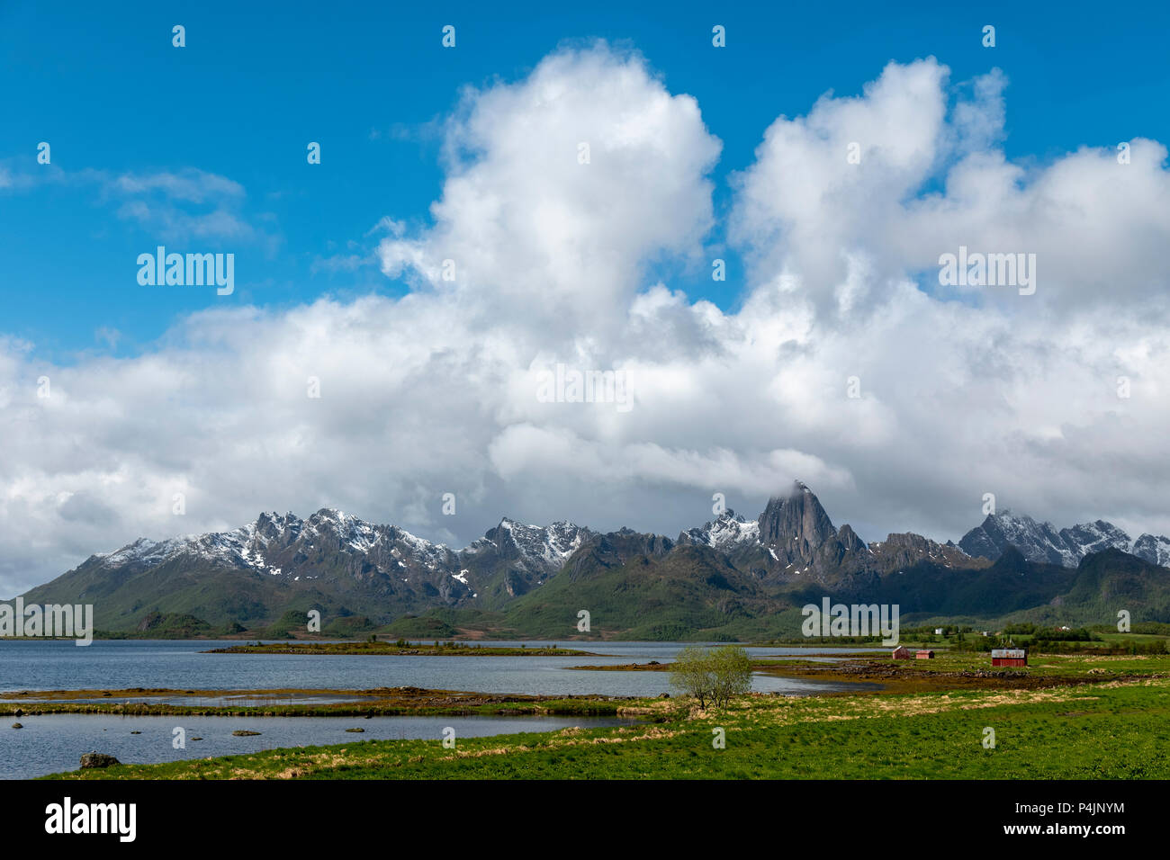 Vesteralen islands hi-res stock photography and images - Alamy