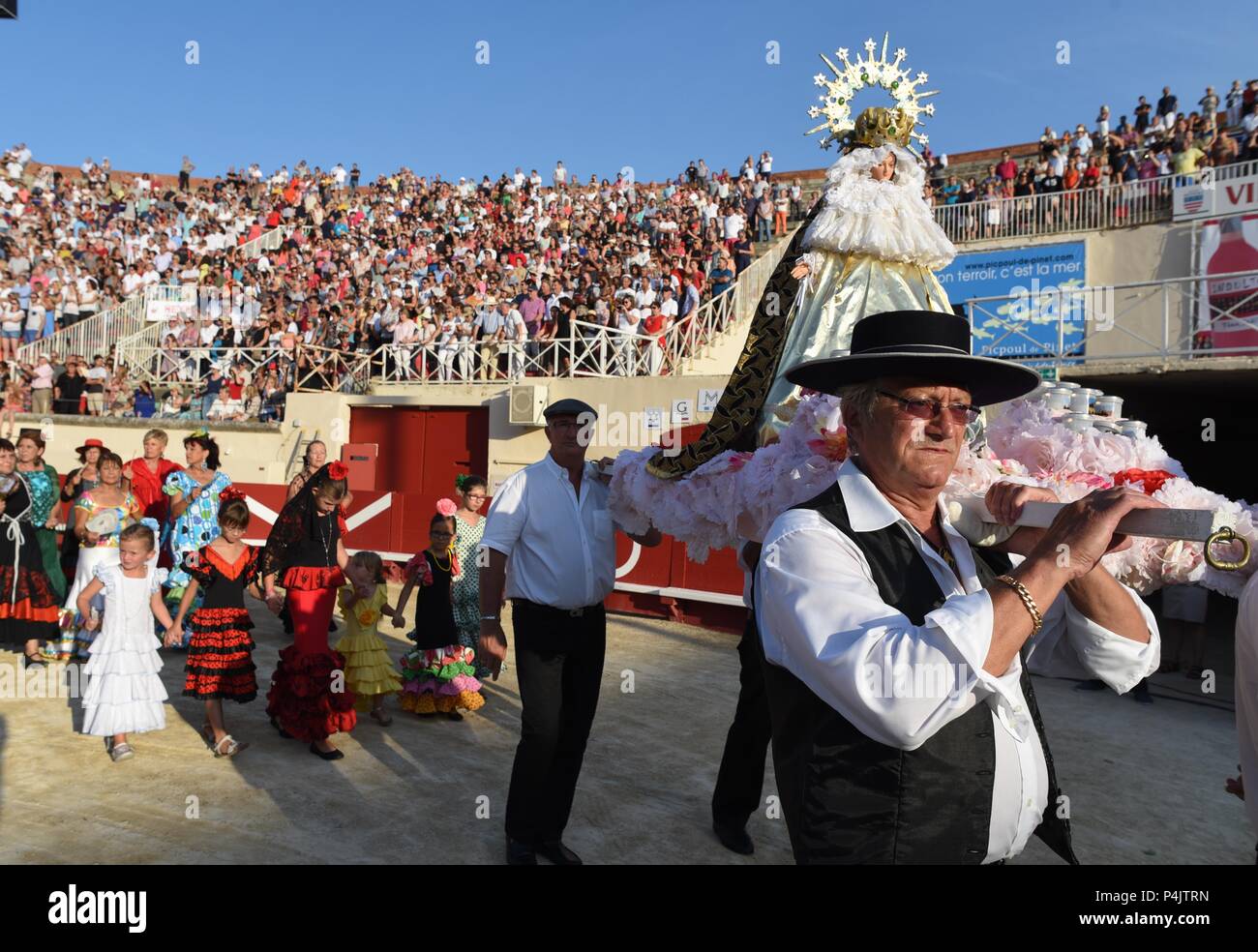 Robert Menard High Resolution Stock Photography And Images Alamy