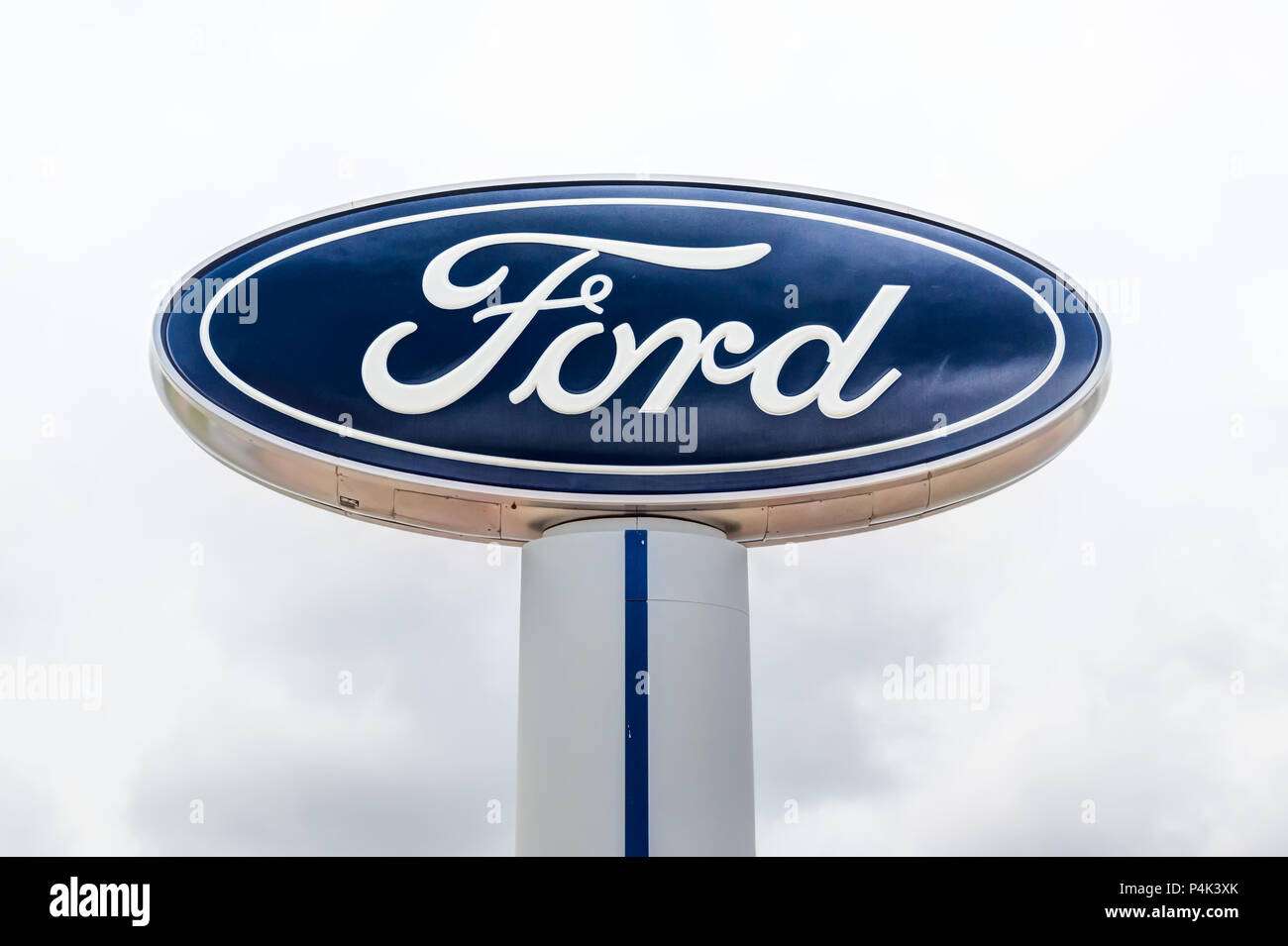 Ford car dealership usa hires stock photography and images Alamy