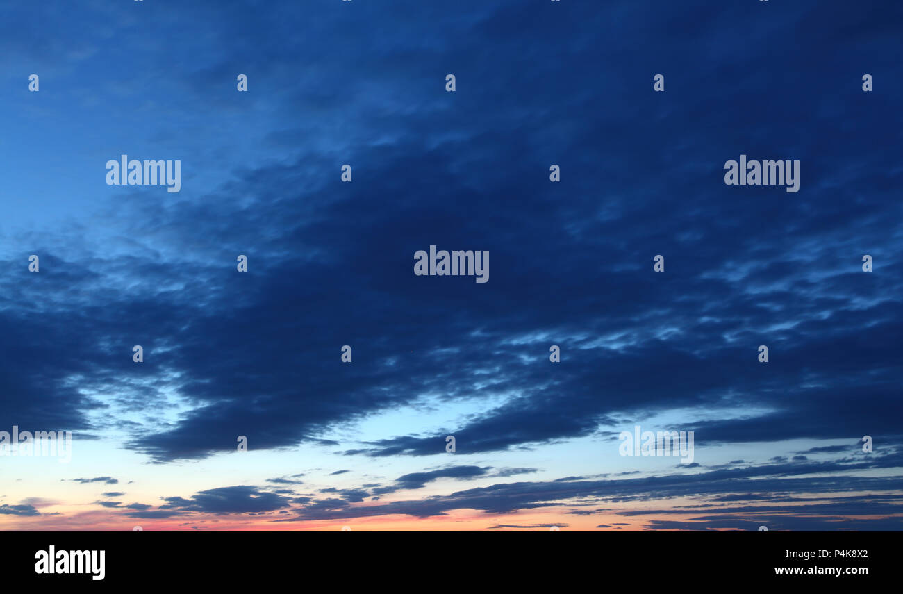Sky hi-res stock photography and images - Alamy