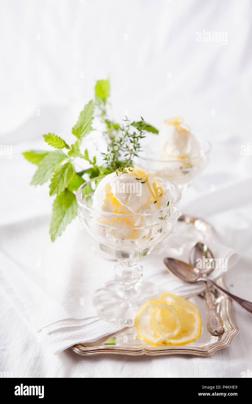 Yoghurt ice cream with lemon curd Stock Photo Alamy