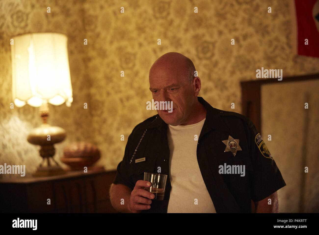 Rachelle lefevre and dean norris hi-res stock photography and images - Alamy