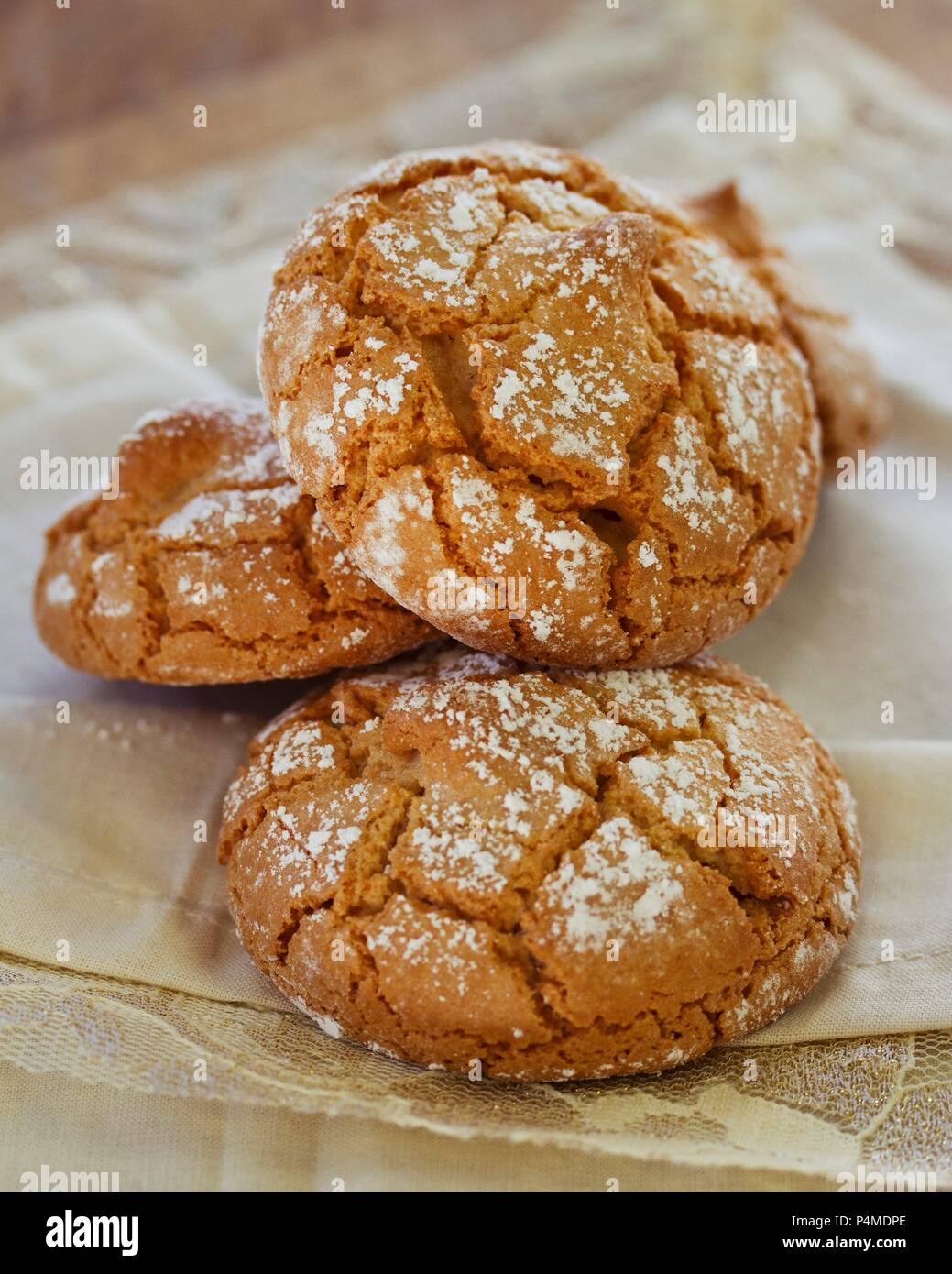 Cinnamon biscuit hires stock photography and images Alamy