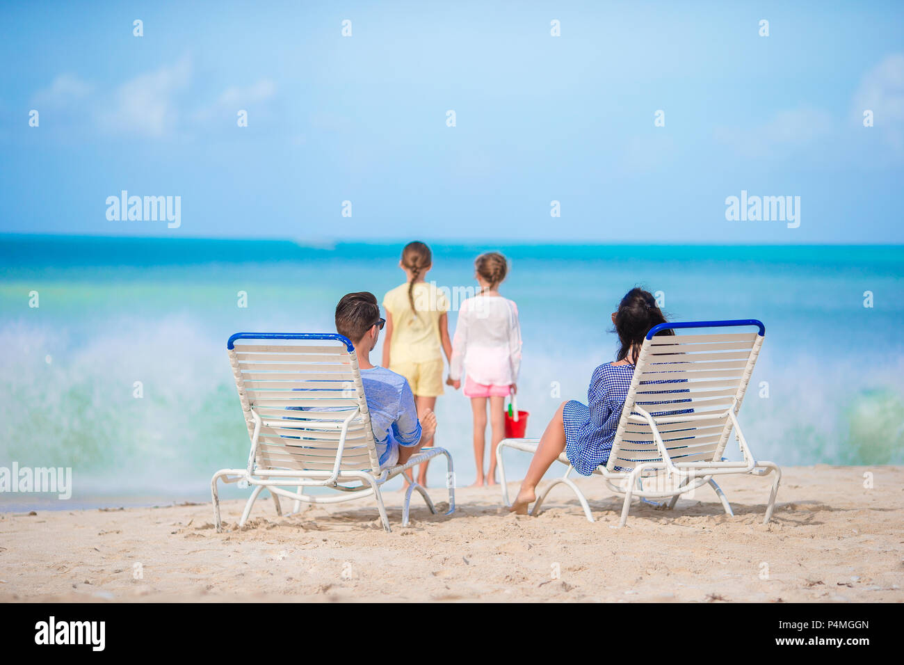 Family four caribbean beach hi-res stock photography and images - Alamy